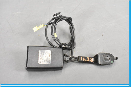 12-18 Mercedes CLS550 W218 Front Right Passenger Side Seat Belt Buckle Oem