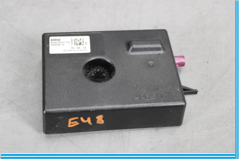 Load image into Gallery viewer, 12-18 BMW 320i 328i 428i Antenna Radio Signal Amplifier Control Module Oem
