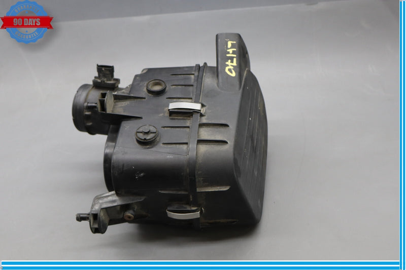 Load image into Gallery viewer, 14-18 Maserati Quattroporte Left Side Engine Air Intake Filter 670005844 Oem
