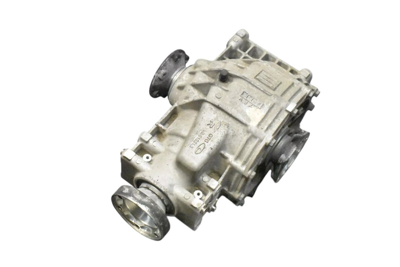 Load image into Gallery viewer, 09-13 Maserati Quattroporte Rear Differential Diff Axle Carrier Assembly Oem
