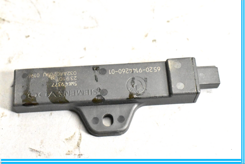 Load image into Gallery viewer, 09-19 BMW 750Li 750i F01 F02 F07 F10 Keyless Entry Antenna 65209220832 Oem
