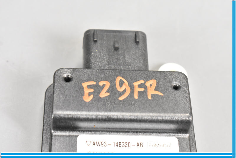 Load image into Gallery viewer, 10-15 Jaguar XJ XJL Front Right Passenger Seat Weight Sensor Control Module Oem

