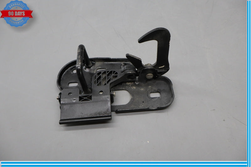Load image into Gallery viewer, 11-17 Volkswagen Touareg Front Hood Lock Latch Mechanism 3C0823480A Oem
