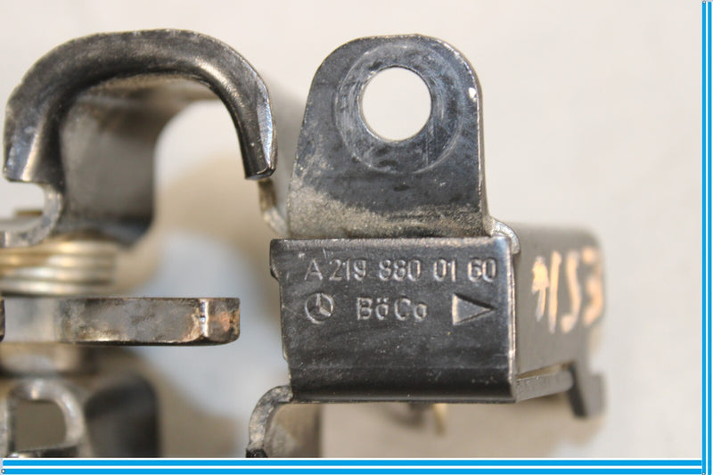 Load image into Gallery viewer, 06-11 Mercedes CLS550 W219 Right or Left Side Engine Hood Lock Latch Oem
