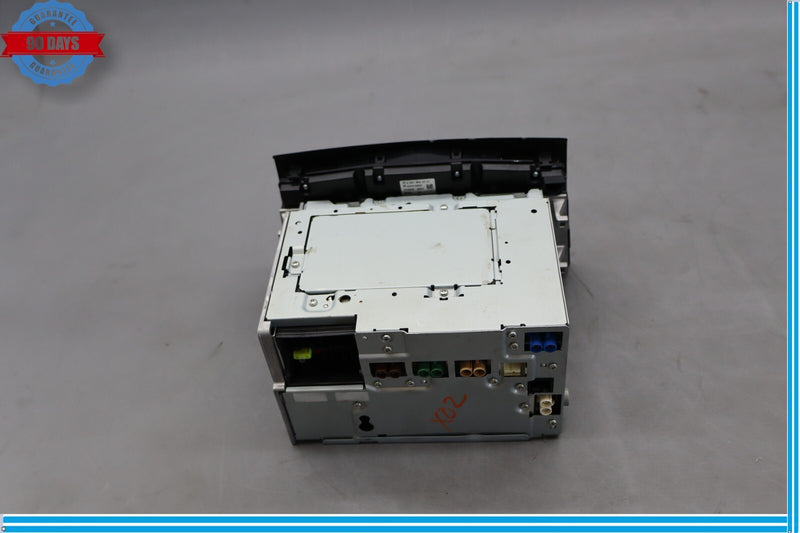 Load image into Gallery viewer, 10-11 Mercedes E350 E550 Command Head Unit CD Changer Radio 2129069000 Oem
