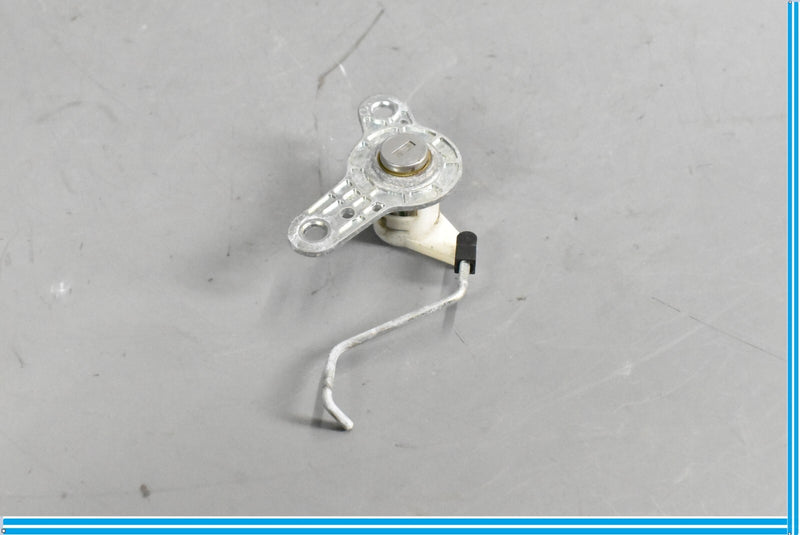 Load image into Gallery viewer, 09-13 Maserati Quattroporte M139 Front Left Driver Door Lock Cylinder Oem
