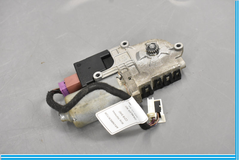 Load image into Gallery viewer, 12-18 Mercedes CLS550 W218 Sunroof Sun Roof Motor Actuator  Oem
