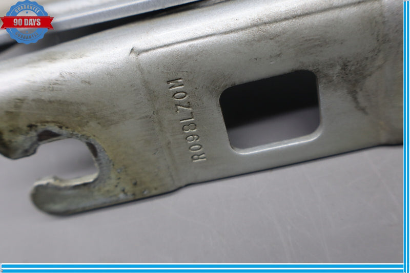 Load image into Gallery viewer, 06-13 Mercedes GL450 ML500 Front Right Side Hood Bonnet Hinge Bracket Oem
