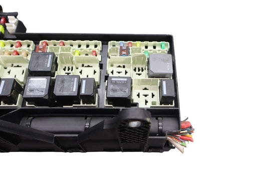 17-19 Jaguar XE Rear Trunk Cabin Relay Box Fusebox Power Distribution Oem