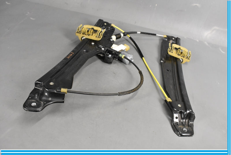 Load image into Gallery viewer, 09-15 BMW 750i 750Li Front Right Passenger Side Window Regulator W/ Motor Oem
