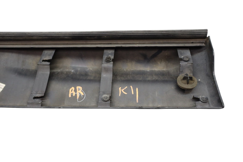 Load image into Gallery viewer, 10-13 Land Rover Range Rover Rear Right Side Door Lower Molding Trim Oem
