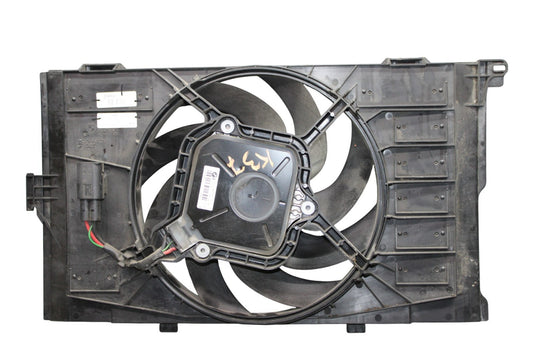 14-21 BMW I01 i3 101 Engine Radiator Cooling Fan Motor Assembly 8642144 Oem