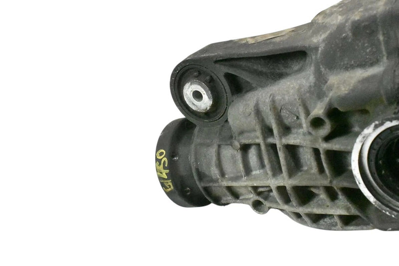 Load image into Gallery viewer, 06-13 Mercedes X164 GL450 ML550 Front Differential Axle Carrier Diff AWD OEM
