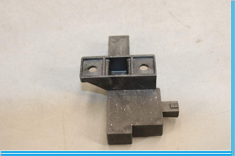 Load image into Gallery viewer, 11-17 Audi A8 Quattro Rear Keyless Access Entry Antenna Oem

