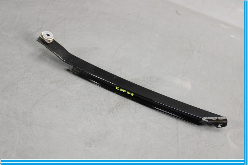 Load image into Gallery viewer, 10-16 Mercedes E350 E550 Rear Right Quarter Glass Division Bar Molding Oem
