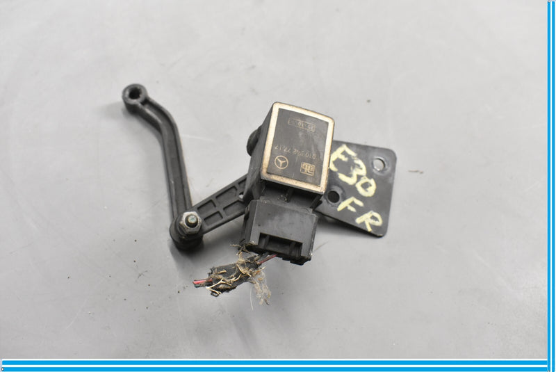 Load image into Gallery viewer, 07-12 Mercedes X164 GL450 Front Right Suspension Headlight Height Sensor Oem
