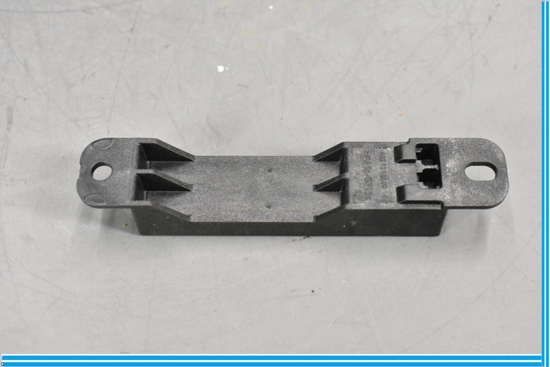 Load image into Gallery viewer, 13-16 Mercedes GL450 X166 Rear Right Keyless Entry Antenna Receiver Module Oem
