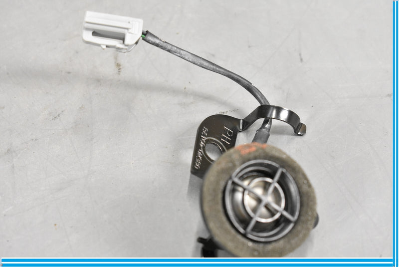 Load image into Gallery viewer, 02-10 Lexus SC430 Front Right Passenger Side Upper Mark Levinson Tweeter Oem

