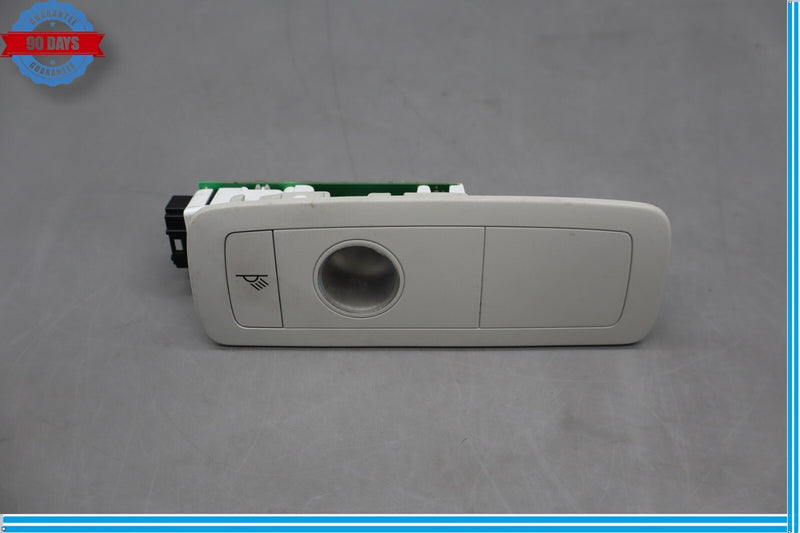 Load image into Gallery viewer, 11-14 Volkswagen VW Touareg Rear Left Driver Side Interior Dome Light Oem
