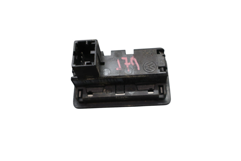 Load image into Gallery viewer, 08-17 Volkswagen Touareg Tailgate Liftgate Back Door Release Open Switch Oem
