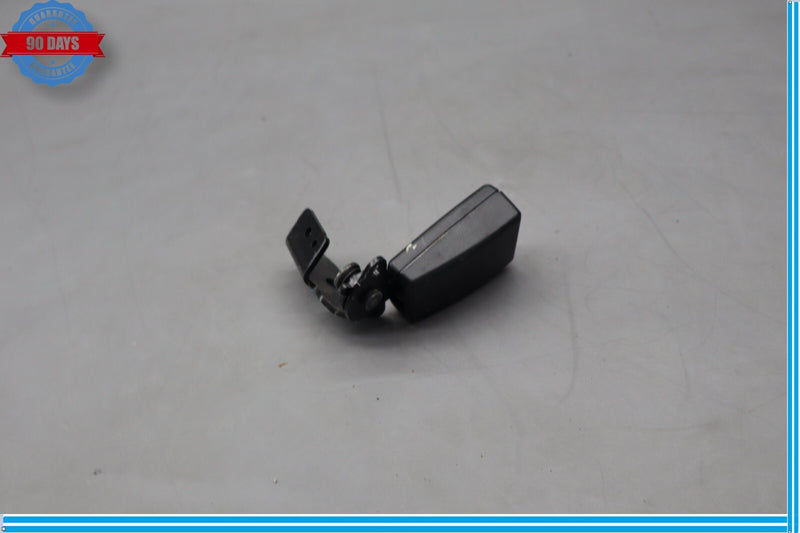 Load image into Gallery viewer, 10-17 Mercedes W204 C250 Rear Left Side Seatbelt Seat Belt Buckle End Oem
