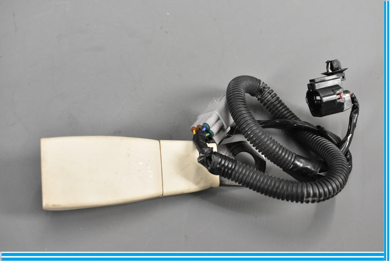 Load image into Gallery viewer, 02-10 Lexus SC430 Front Right Passenger Seat Belt Buckle Receiver Oem
