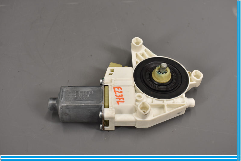 Load image into Gallery viewer, 06-12 Mercedes W164 GL550 Front Left Driver Side Window Regulator Motor Oem
