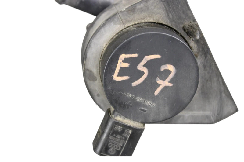Load image into Gallery viewer, 06-12 Bentley Continental Additional Auxiliary Coolant Water Pump 3W0965561 OEM
