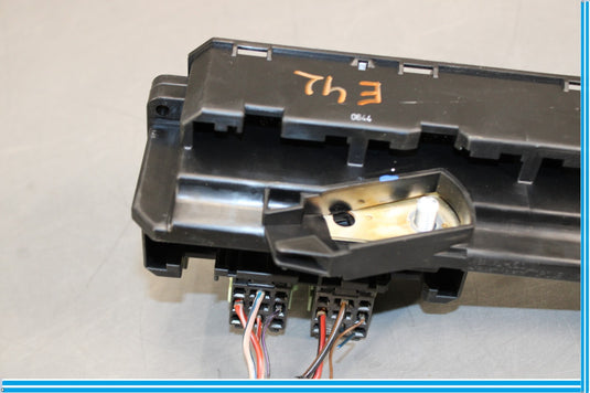 04-05 BMW 645Ci Front Power Distribution Power Relay Box Oem