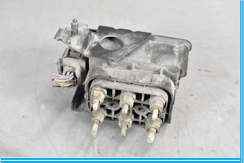 Load image into Gallery viewer, 07-14 Mercedes W221 S550 Air Suspension Supply Valve Block Control Module Oem

