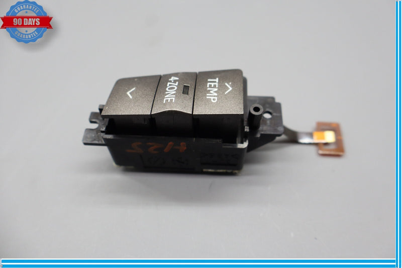 Load image into Gallery viewer, 2007 Lexus Ls460 Mk4 Xf40 4 Zone Climate Control Temp Button Switch Black Oem
