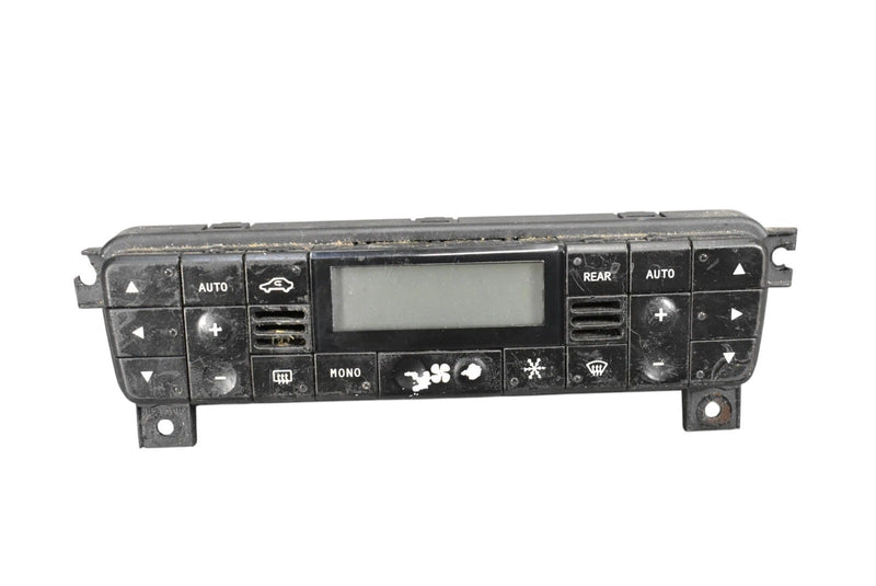 Load image into Gallery viewer, 04-19 Maserati Quattroporte HVAC AC Heater Climate Control Switch Unit Oem
