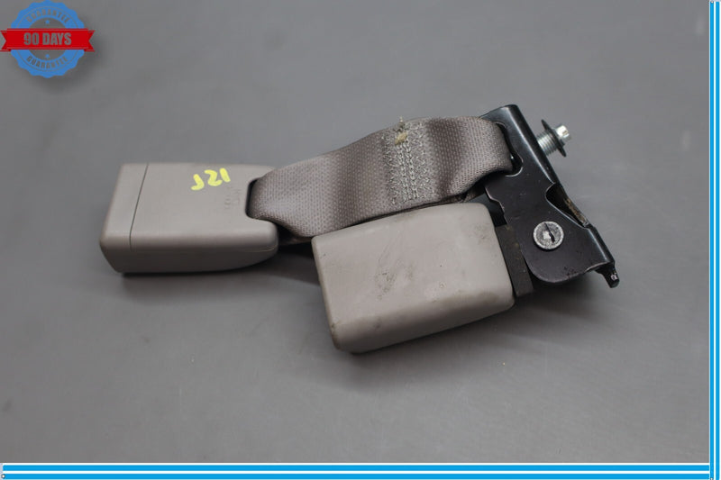 Load image into Gallery viewer, 15-18 Hyundai Genesis Rear Center &amp; Right Seat Belt Seatbelt Dual Buckle Oem
