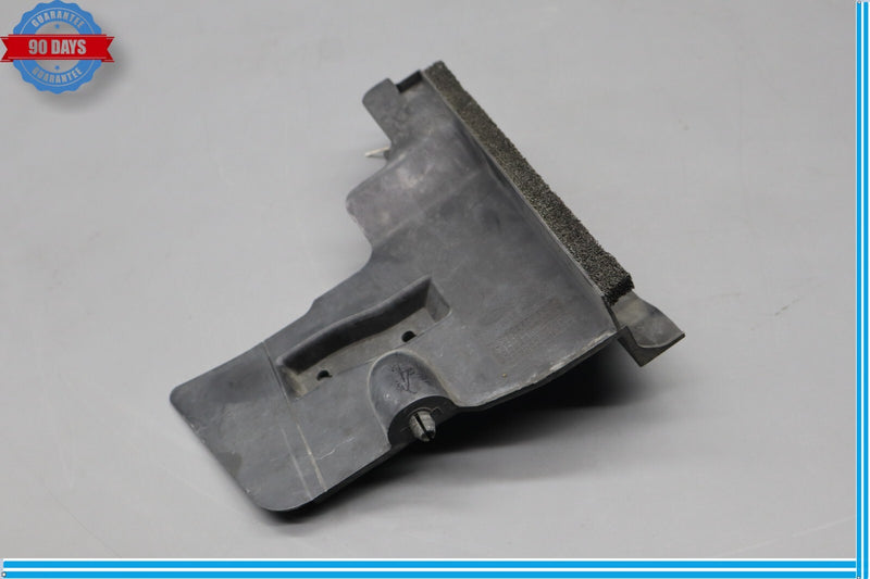 Load image into Gallery viewer, 15-17 Hyundai Genesis Front Right Passenger Side Engine Air Guard Oem
