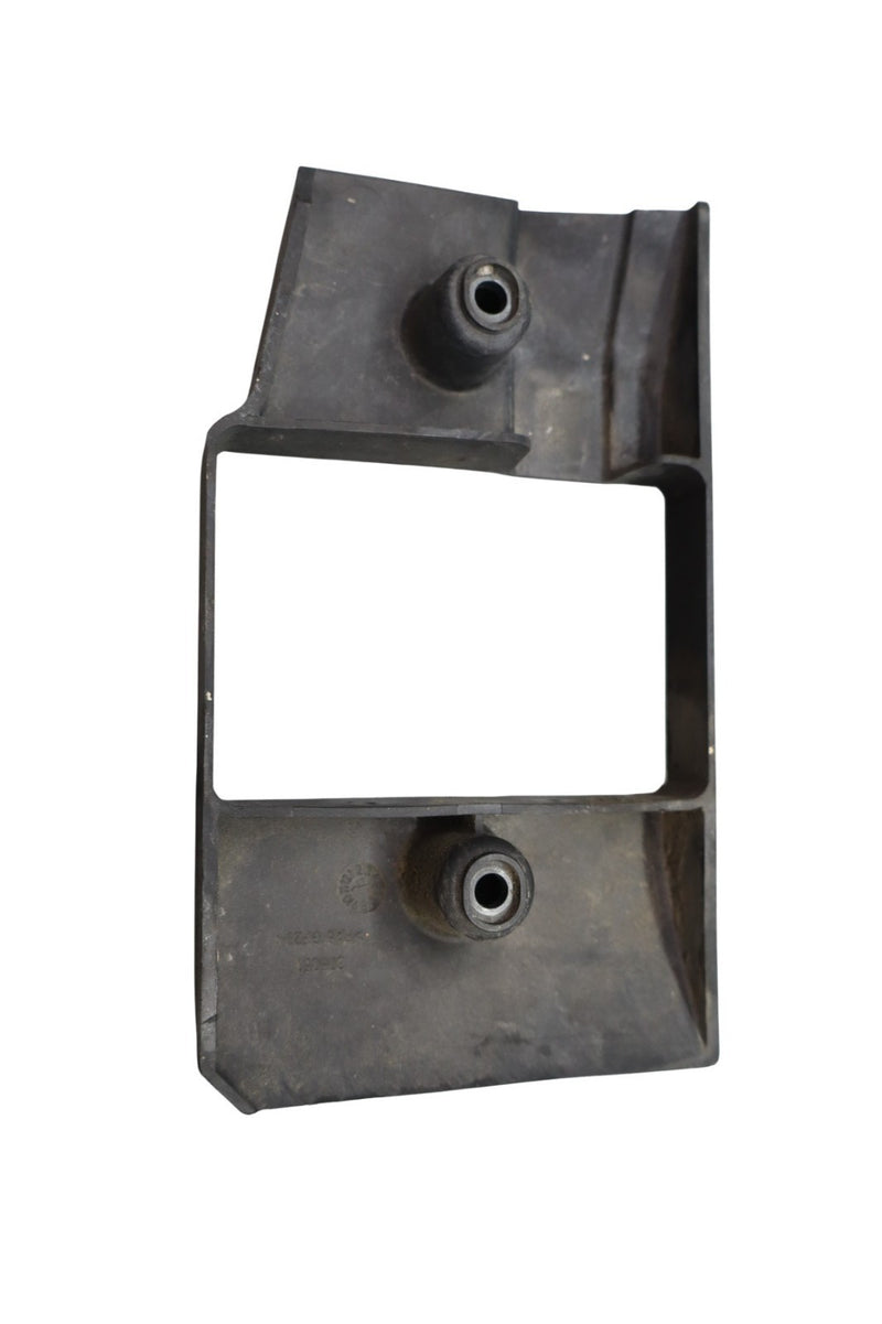 Load image into Gallery viewer, 13-17 Land Rover Range Rover L405 Rear Left Blind Spot Radar Bracket Trim Oem
