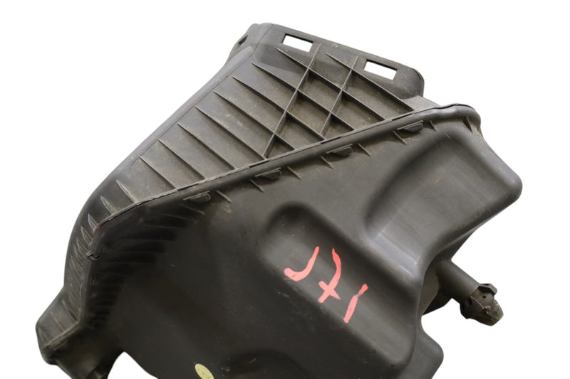 Load image into Gallery viewer, 12-18 Audi A6 A7 Quattro Engine Air Intake Cleaner Filter Box 4G0133838 Oem
