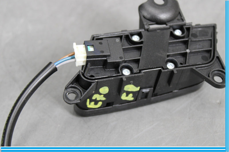 Load image into Gallery viewer, 07-13 Mercedes S400 S550 W221 Front Right Side Door Lock Switch Oem
