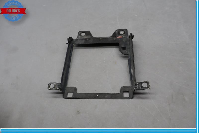 Load image into Gallery viewer, 03-08 Mercedes R230 SL500 Center Radiator Core Bracket Safety Catch Support Oem
