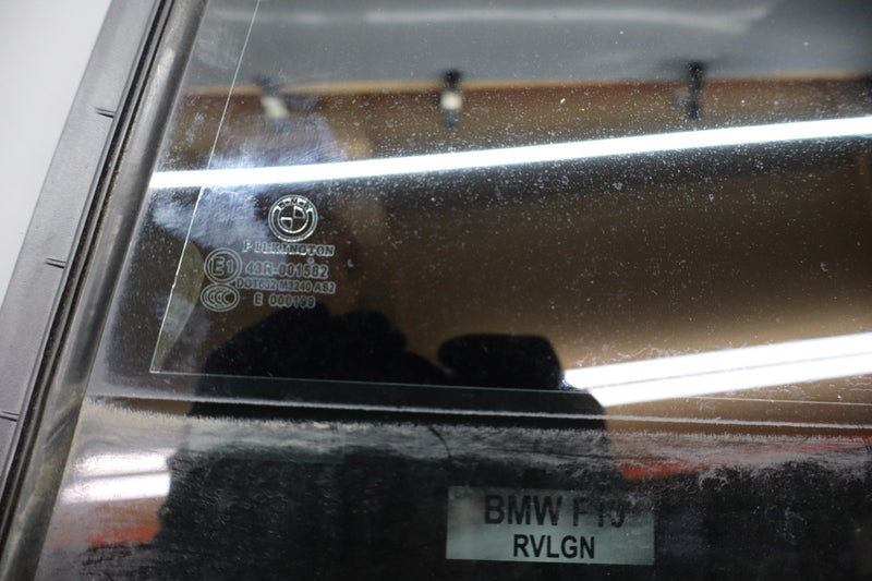 Load image into Gallery viewer, 11-16 BMW 528i 535i GT F10 xDrive Rear Left Side Door Quarter Window Glass Oem
