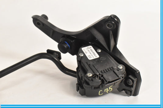2009-2011 Jaguar XF Accelerator Gas Pedal 8X239F832A OEM