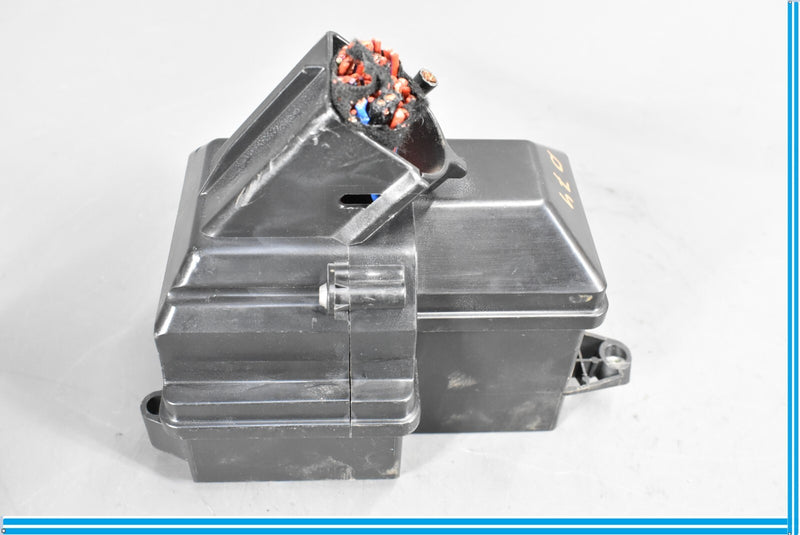 Load image into Gallery viewer, 04-12 Bentley Continental Fuse Box Holder Relay Junction Oem
