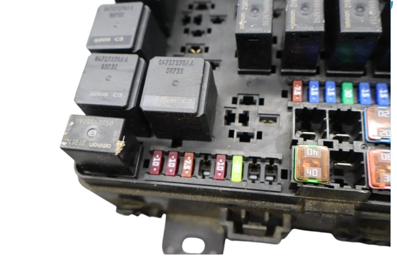 Load image into Gallery viewer, 14-18 Maserati Ghibli M157 Engine Fuse Box Battery Relay Assembly Oem
