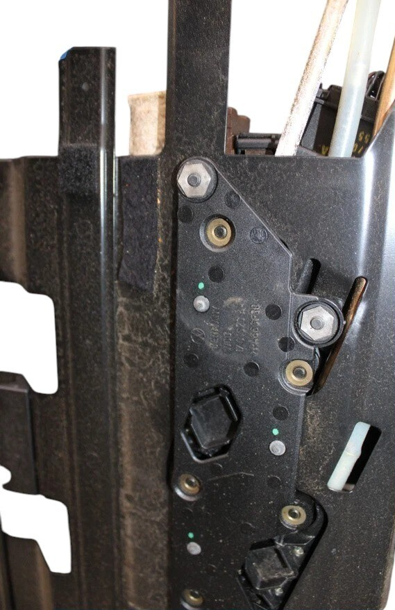 Load image into Gallery viewer, 06-12 Bentley Continental Flying Spur Upper Top Sun Roof Glass Rail Frame OEM
