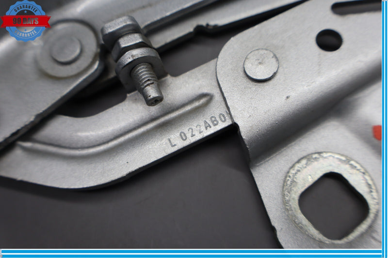 Load image into Gallery viewer, 06-13 Mercedes GL450 ML500 Front Left Driver Side Hood Bonnet Hinge Bracket Oem
