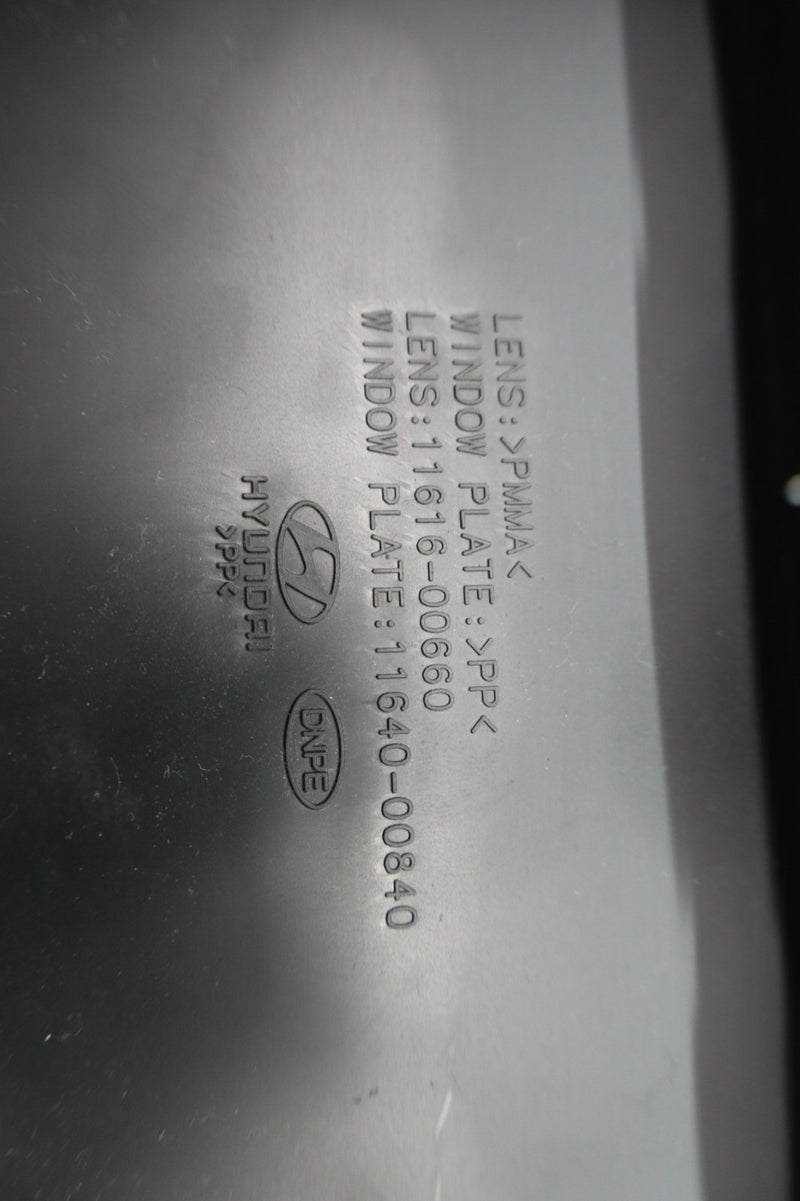 Load image into Gallery viewer, 11-13 Hyundai Equus SIG Front Speedometer Instrument Cluster 940033N270 Oem
