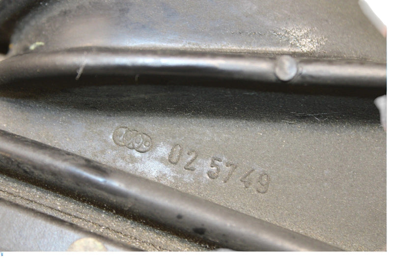 Load image into Gallery viewer, 90-02 Mercedes SL320 SL500 R129 Air Cleaner Intake Inlet Duct Hose Tube OEM
