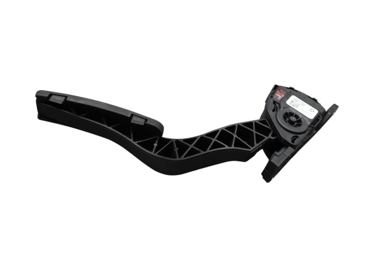 Load image into Gallery viewer, 14-17 Maserati Ghibli Gas Pedal Accelerator Sensor Black 04861714AE Oem
