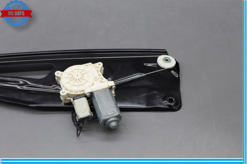 Load image into Gallery viewer, 10-12 Land Rover Range Rover HSE Rear Right Side Door Window Regulator Motor Oem
