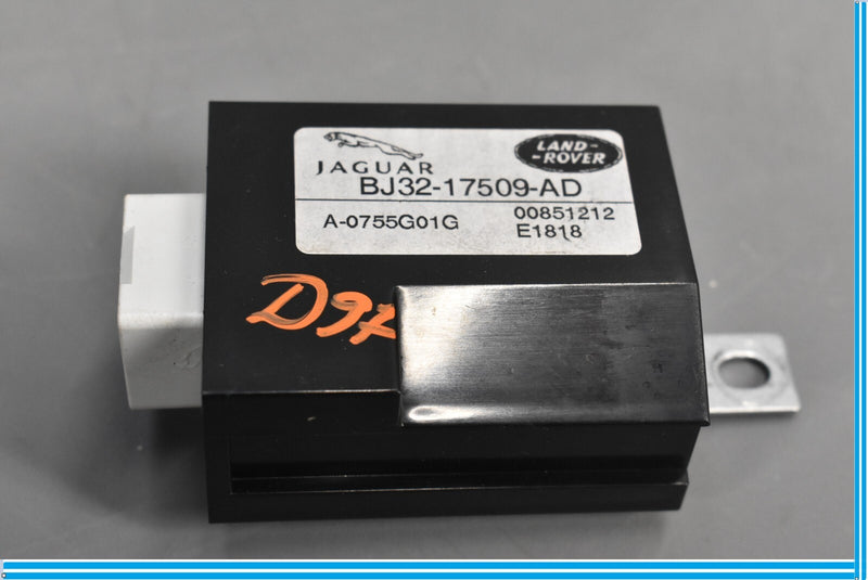 Load image into Gallery viewer, 18-20 Jaguar E-Pace Front Windshield Wiper Control Module Unit ECU Oem
