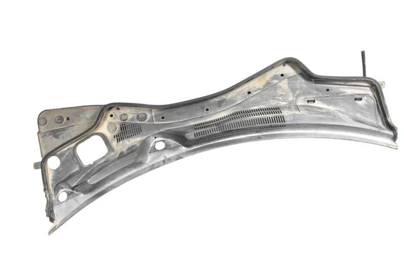 Load image into Gallery viewer, 14-17 Maserati Quattroporte M156 Windshield Wiper Cowl Vent Panel Trim OEM
